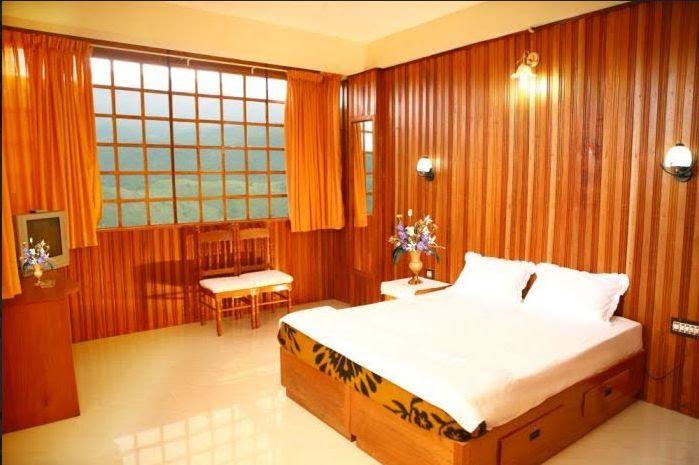 Dolphin Residency Hotel Thekkady Kültér fotó